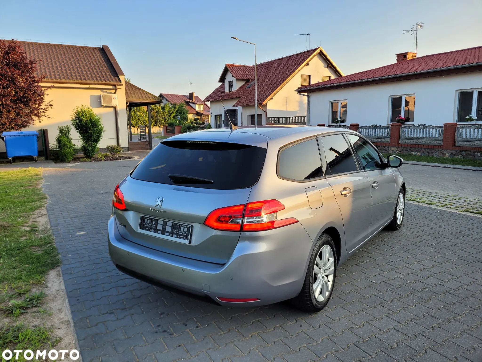Peugeot 308 1.5 BlueHDi Business Line S&S - 9