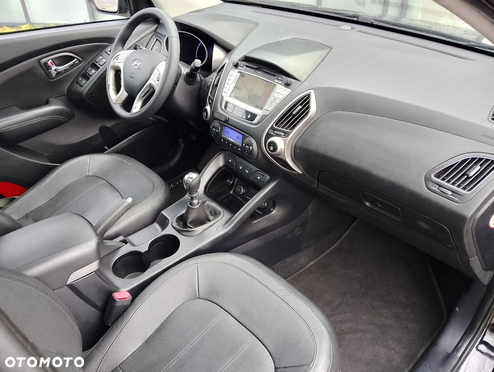 Hyundai ix35 1.7 CRDi Premium 2WD - 12
