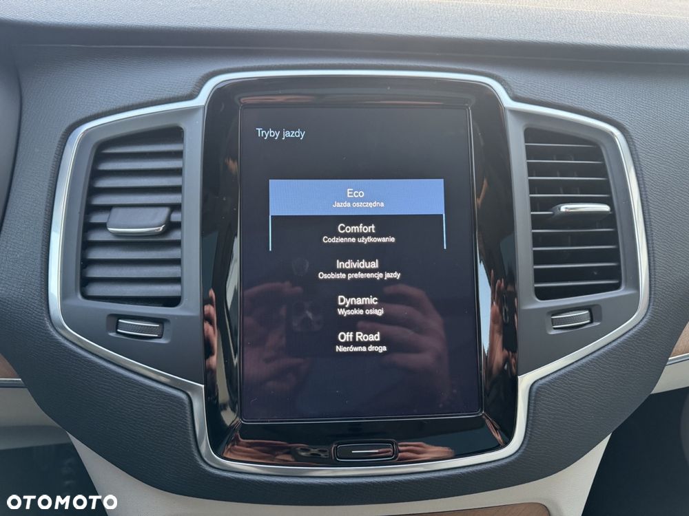 Volvo XC 90 D5 AWD Momentum 7os - 38