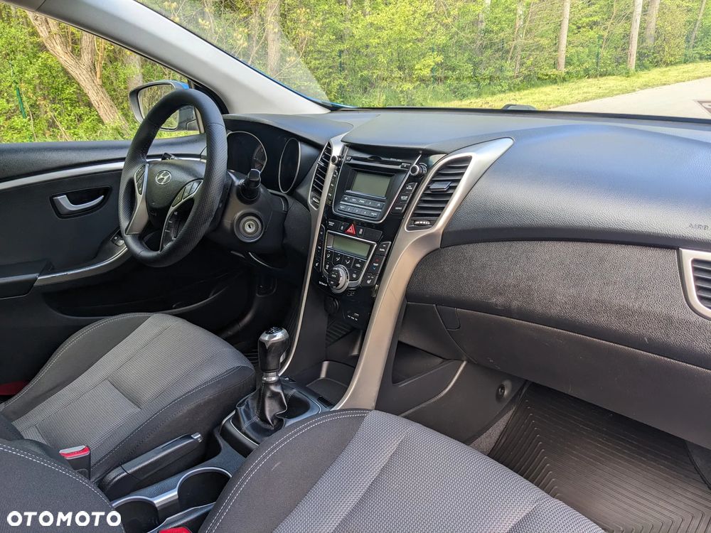 Hyundai i30 1.4 CRDi Premium - 27