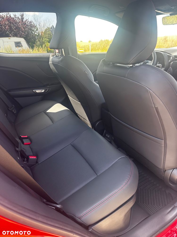 Lexus LBX 1.5 Hybrid Emotion - 9
