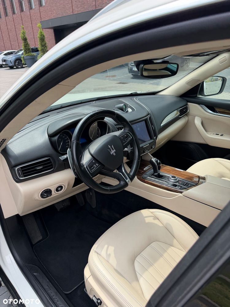 Maserati Levante S Q4 - 9