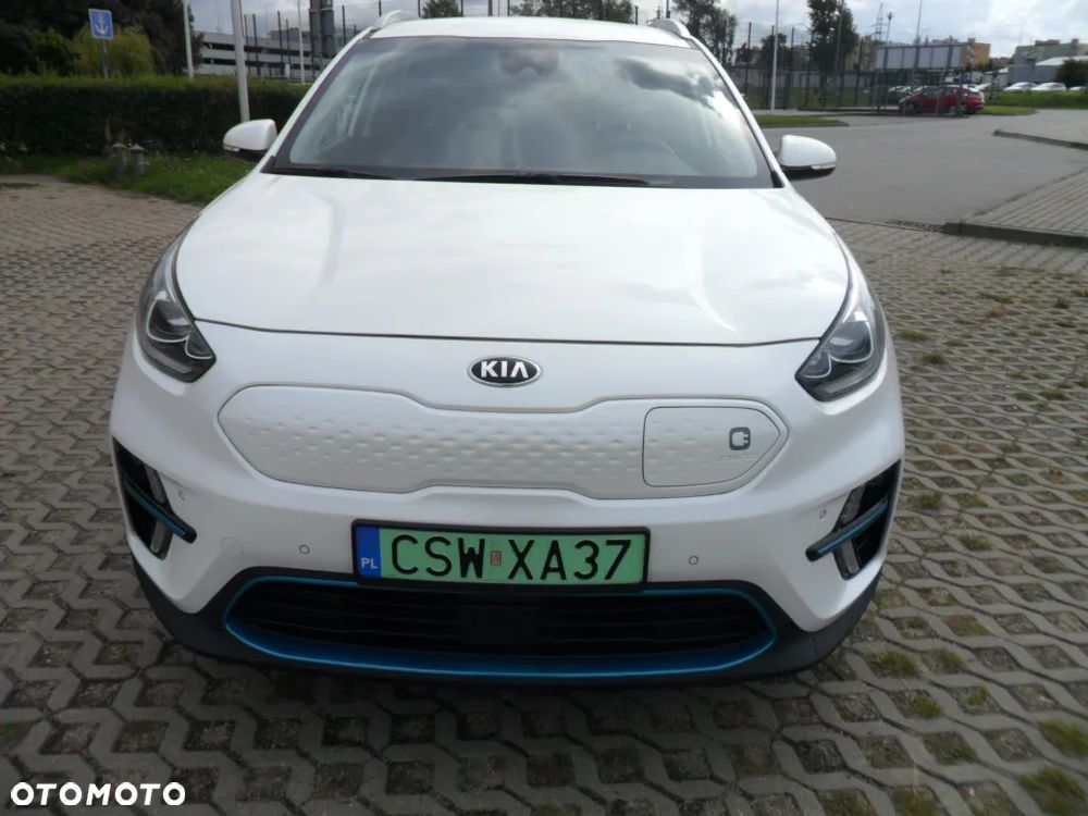 Kia Niro e-Niro 64kWh L - 2