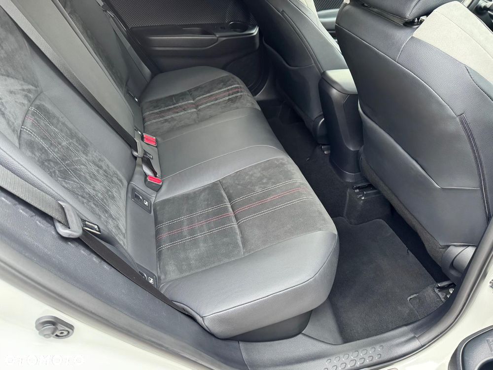 Toyota C-HR 2.0 Hybrid GR Sport - 24