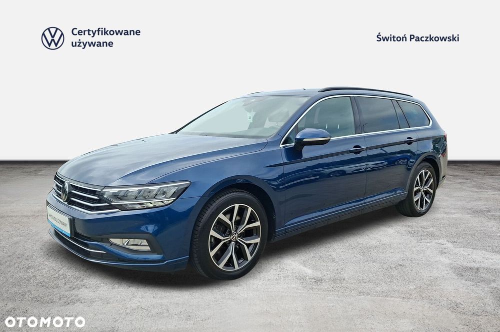 Volkswagen Passat - 1
