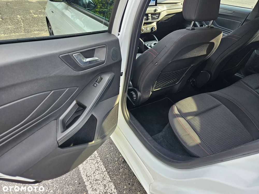 Ford Focus 2.0 TDCi ST-Line ASS PowerShift - 18