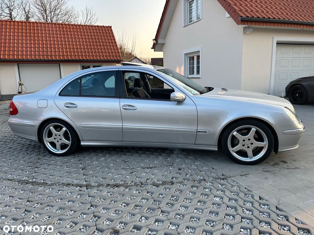 Mercedes-Benz W111 - 4