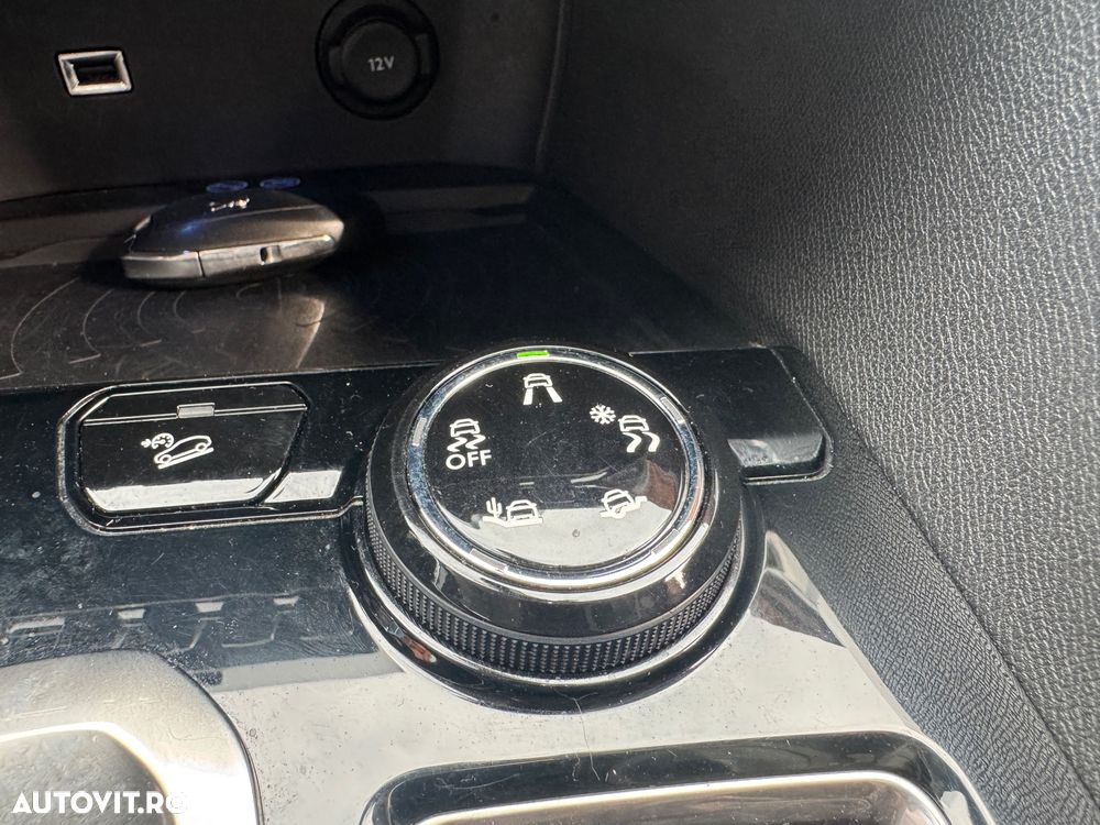 Peugeot 3008 PureTech 130 Stop & Start GPF EAT8 Active Pack - 9