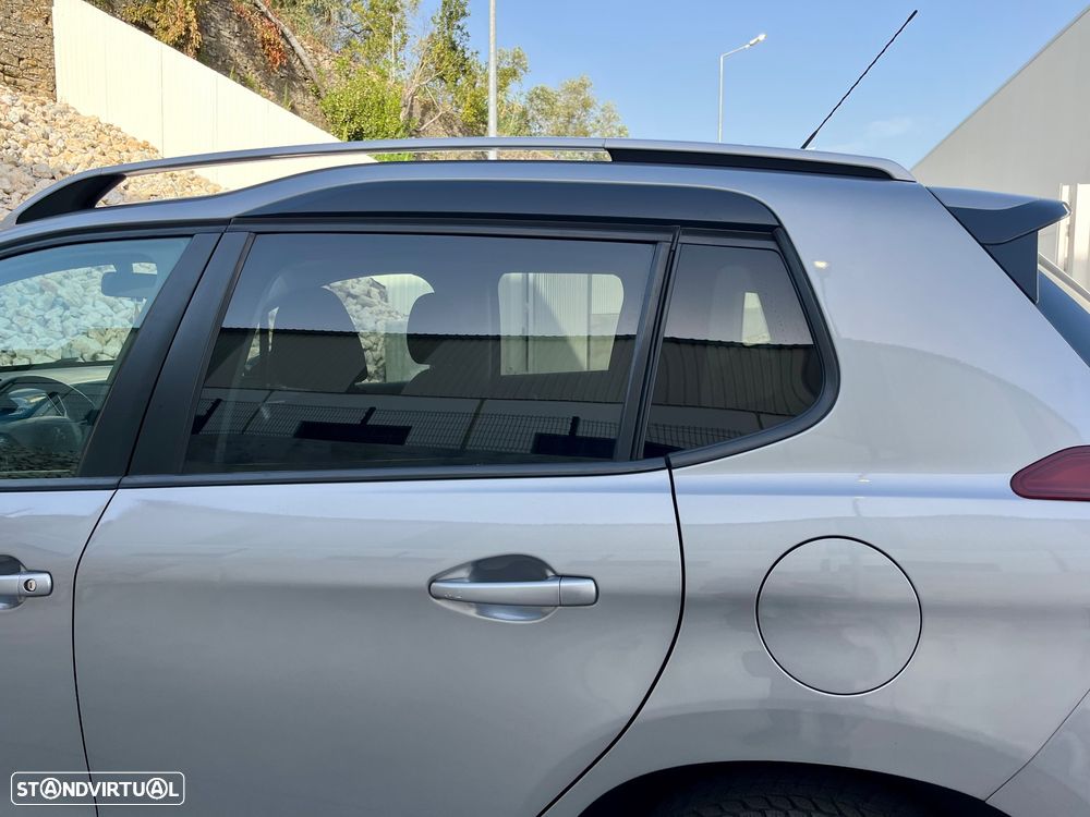 Peugeot 2008 PureTech 82 Style - 36