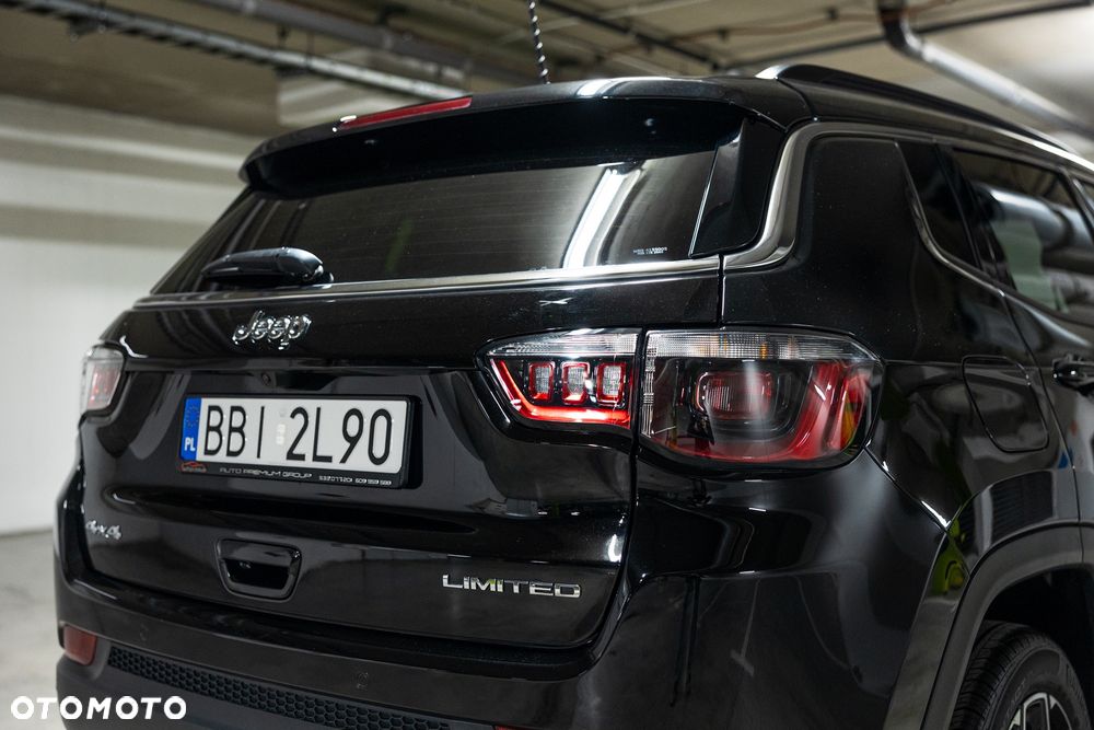 Jeep Compass - 12