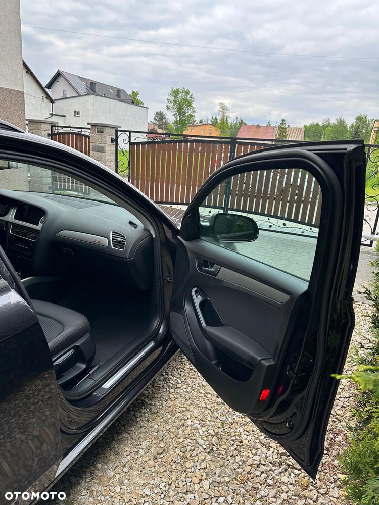 Audi A4 Avant 2.0 TDI DPF quattro Attraction - 12