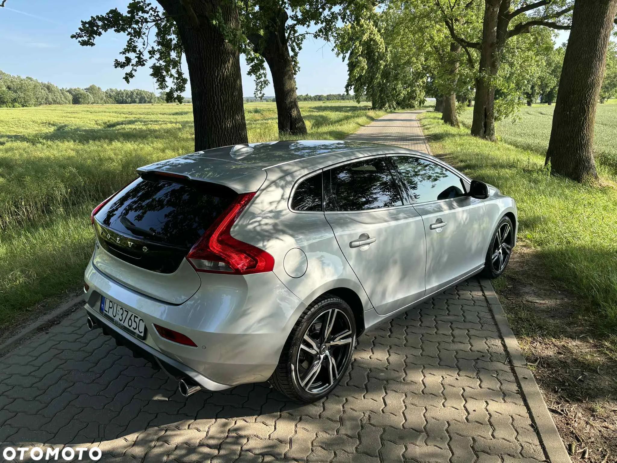 Volvo V40 D2 Geartronic Kinetic - 1