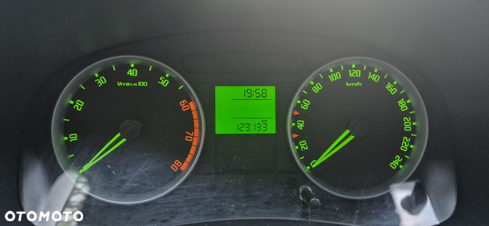 Skoda Fabia 1.2 HTP - 2