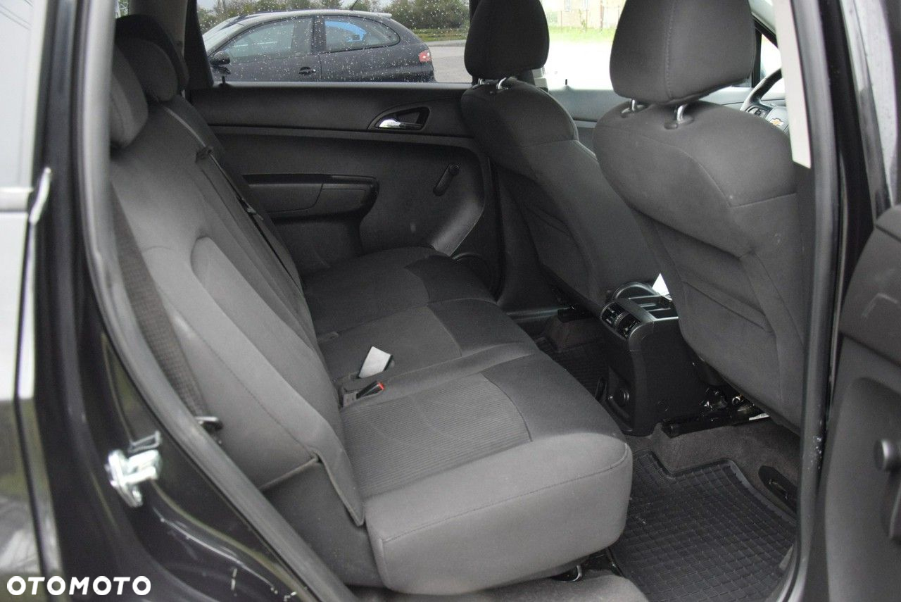 Chevrolet Orlando - 10