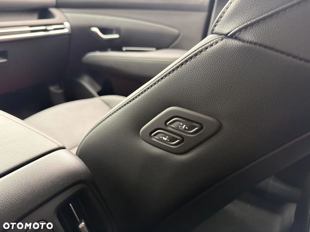 Hyundai Tucson 1.6 T-GDi 48V Platinum 4WD DCT - 22