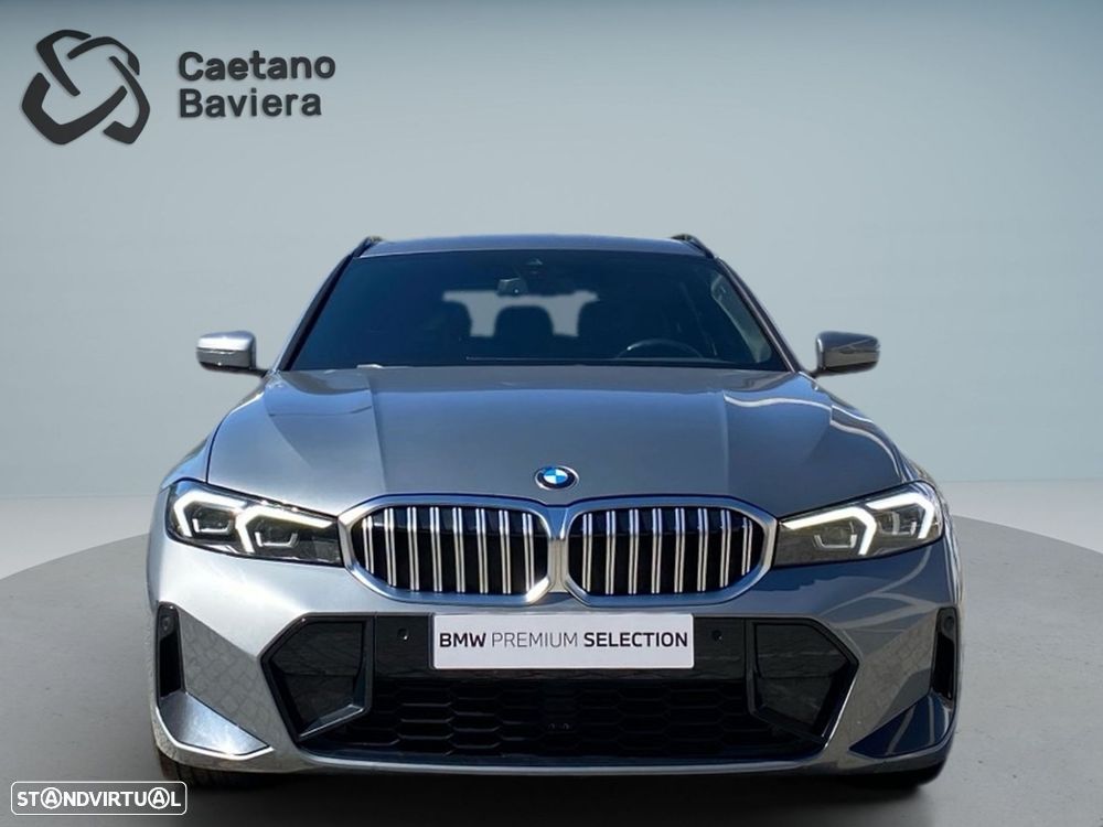 BMW 320 d Touring Pack Desportivo M Auto - 23