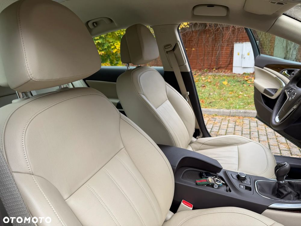 Opel Insignia 2.0 Turbo 4x4 Design Edition - 22