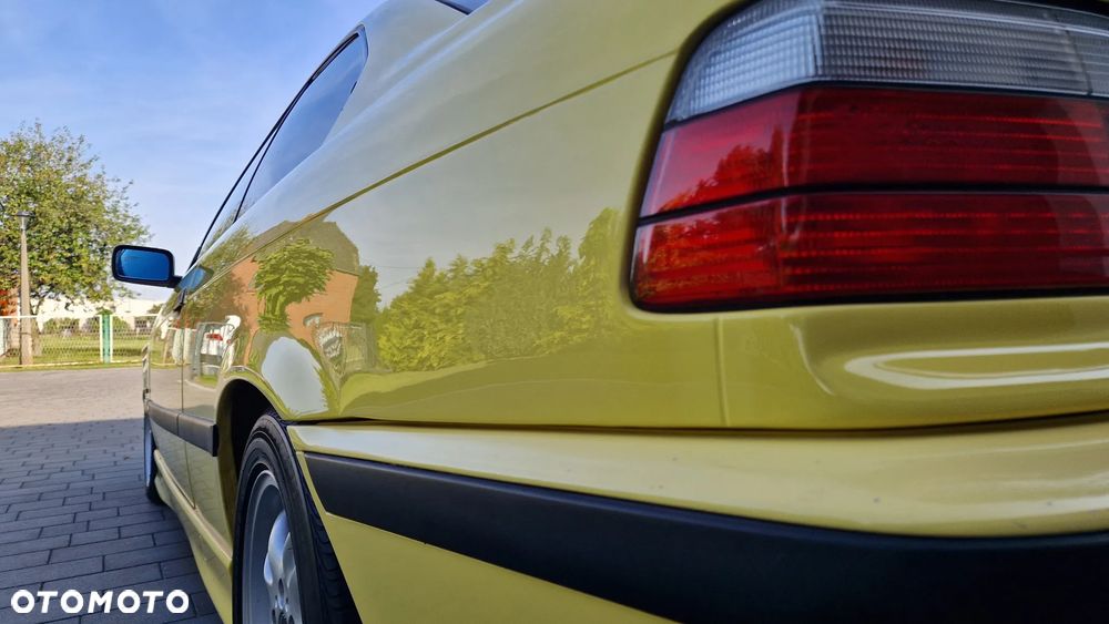 BMW Seria 3 316i - 32