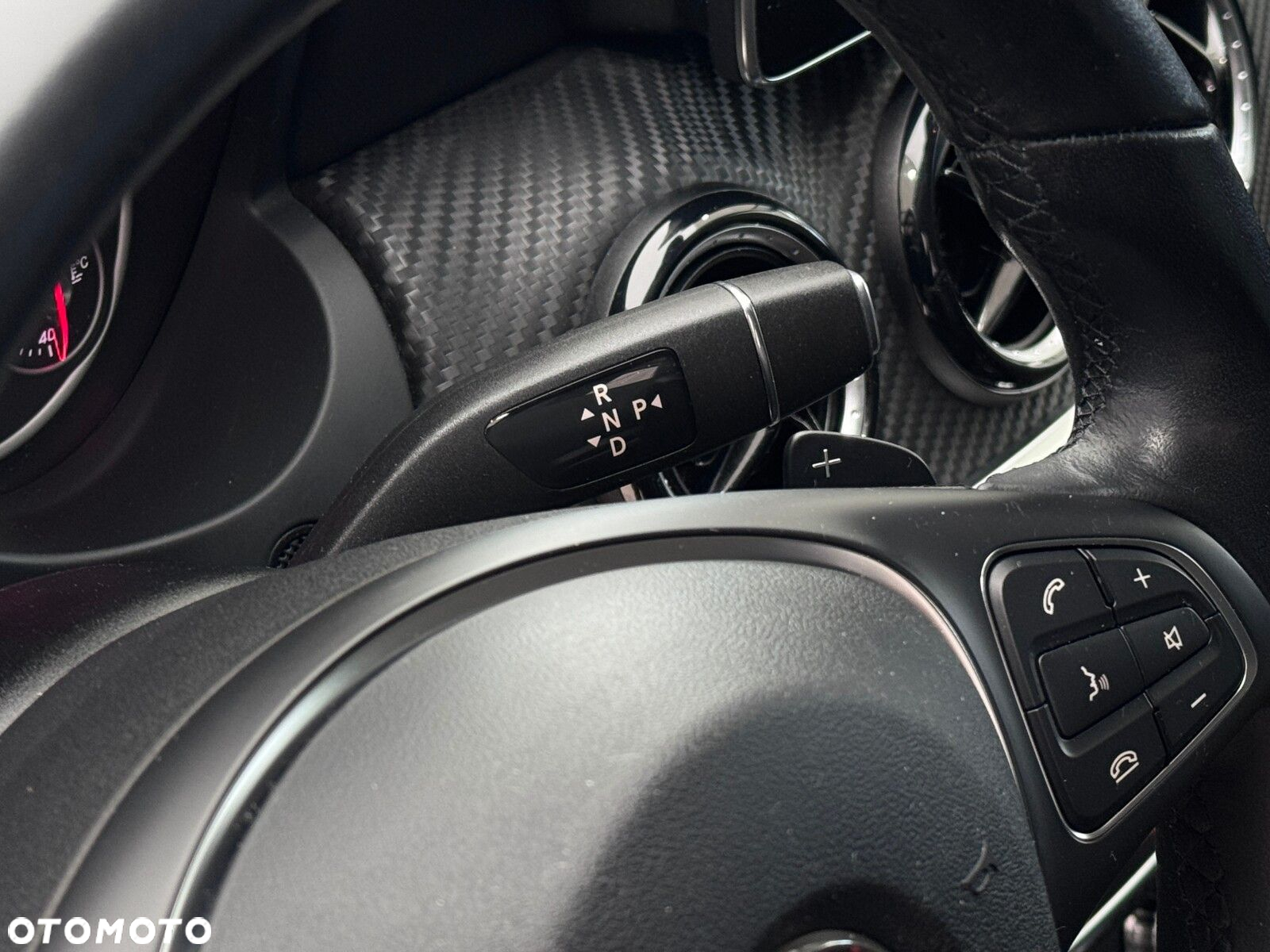 Mercedes-Benz GLA 200 d 7G-DCT - 9