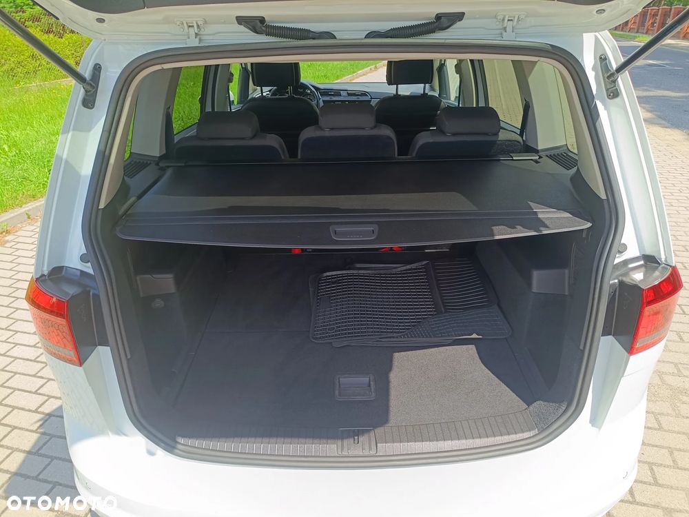 Volkswagen Touran 1.6 TDI SCR (BlueMotion Technology) Trendline - 15