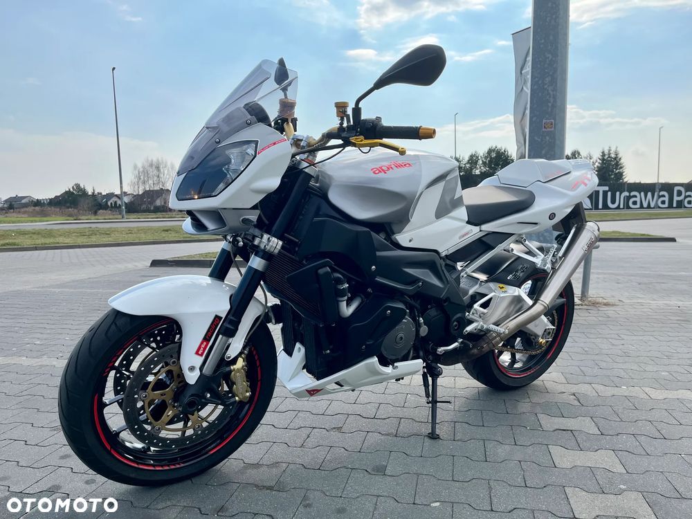 Aprilia Tuono - 1