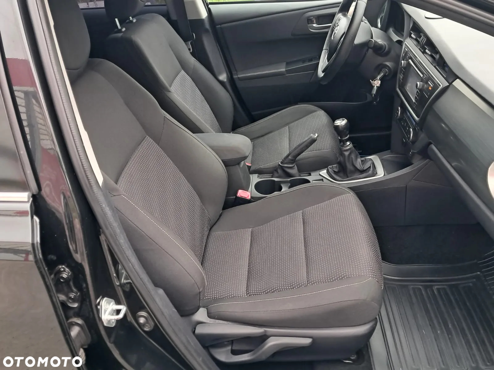 Toyota Auris 1.6 Valvematic START Edition - 16