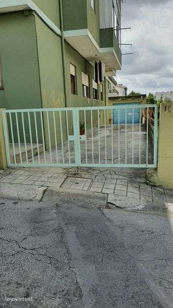 Armazém / Garagem  Ermesinde