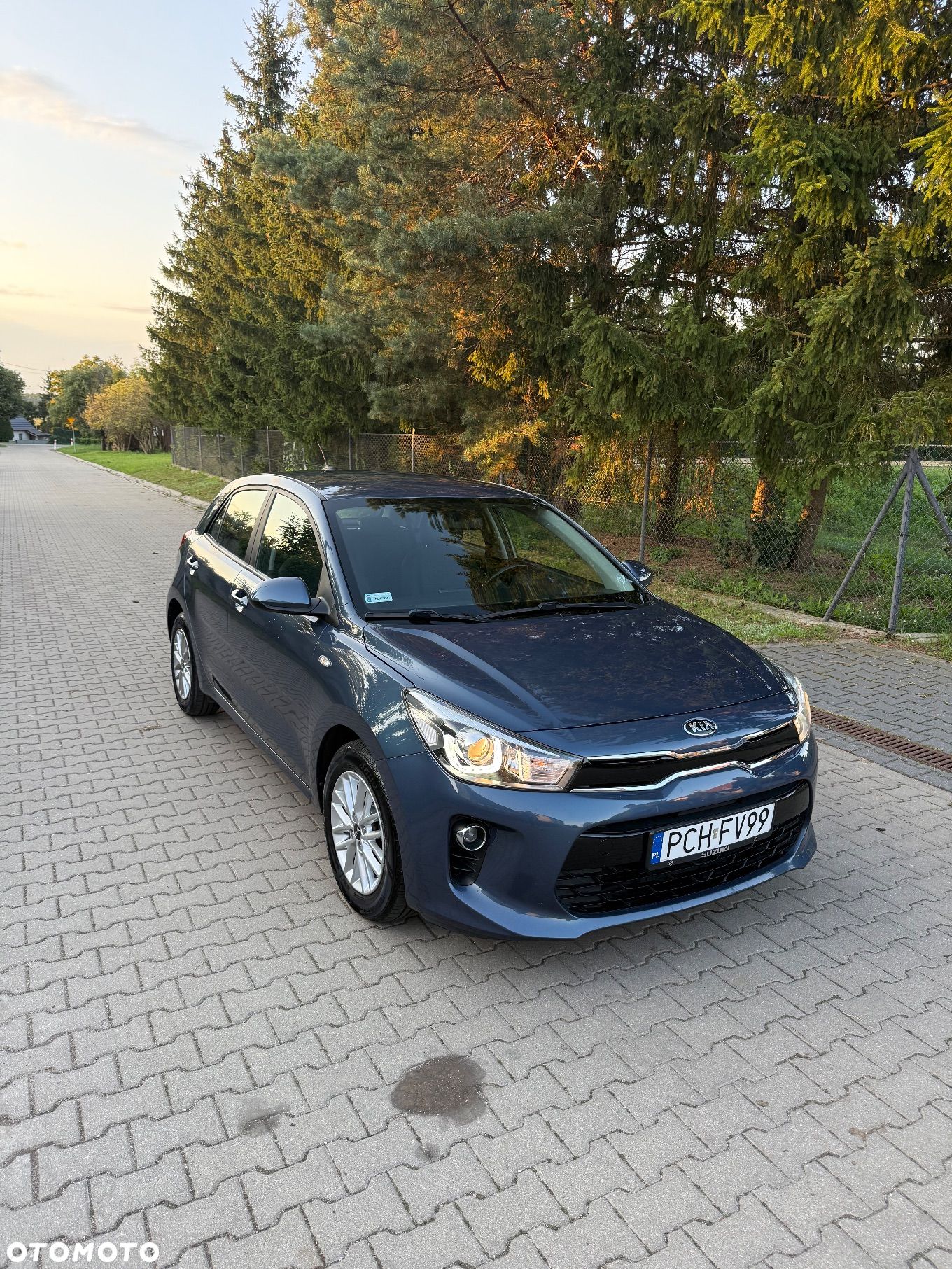 Kia Rio - 1
