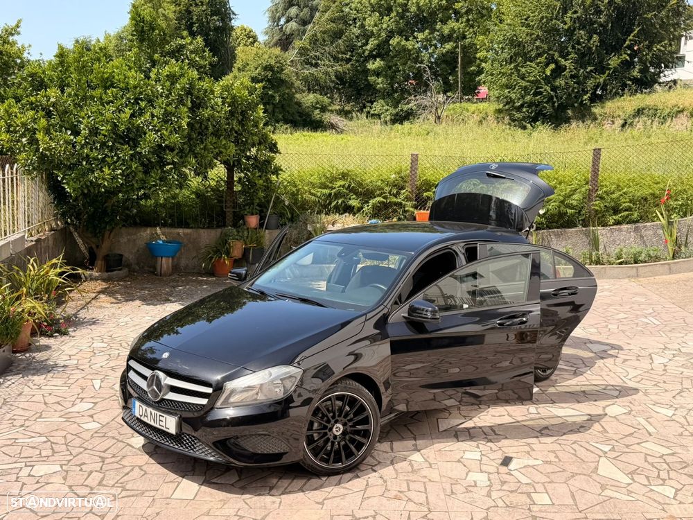 Mercedes-Benz A 180 - 4
