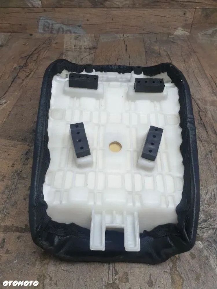 Siedzenie kierowcy solo Triumph Cafe Racer - 6