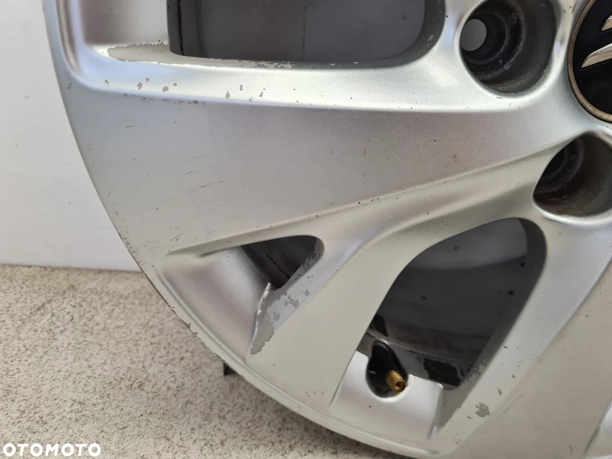 citroen c4 picasso ii felga aluminiowa 16 9677089777 - 3