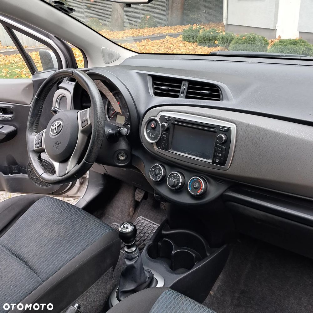 Toyota Yaris 1.33 Sol - 11