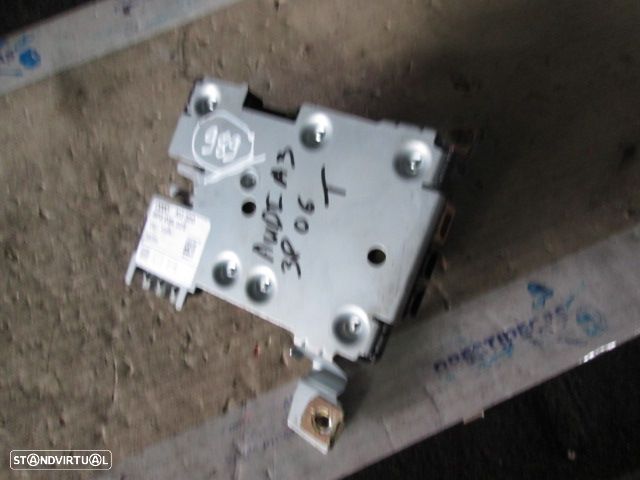 Antena 8P3035225 AUDI A3 2006 - 2