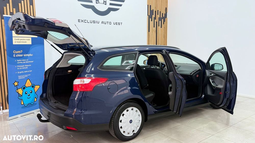 Ford Focus 1.6 TI-VCT Champions Edition - 13