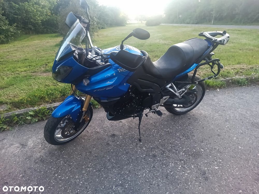 Triumph Tiger - 2