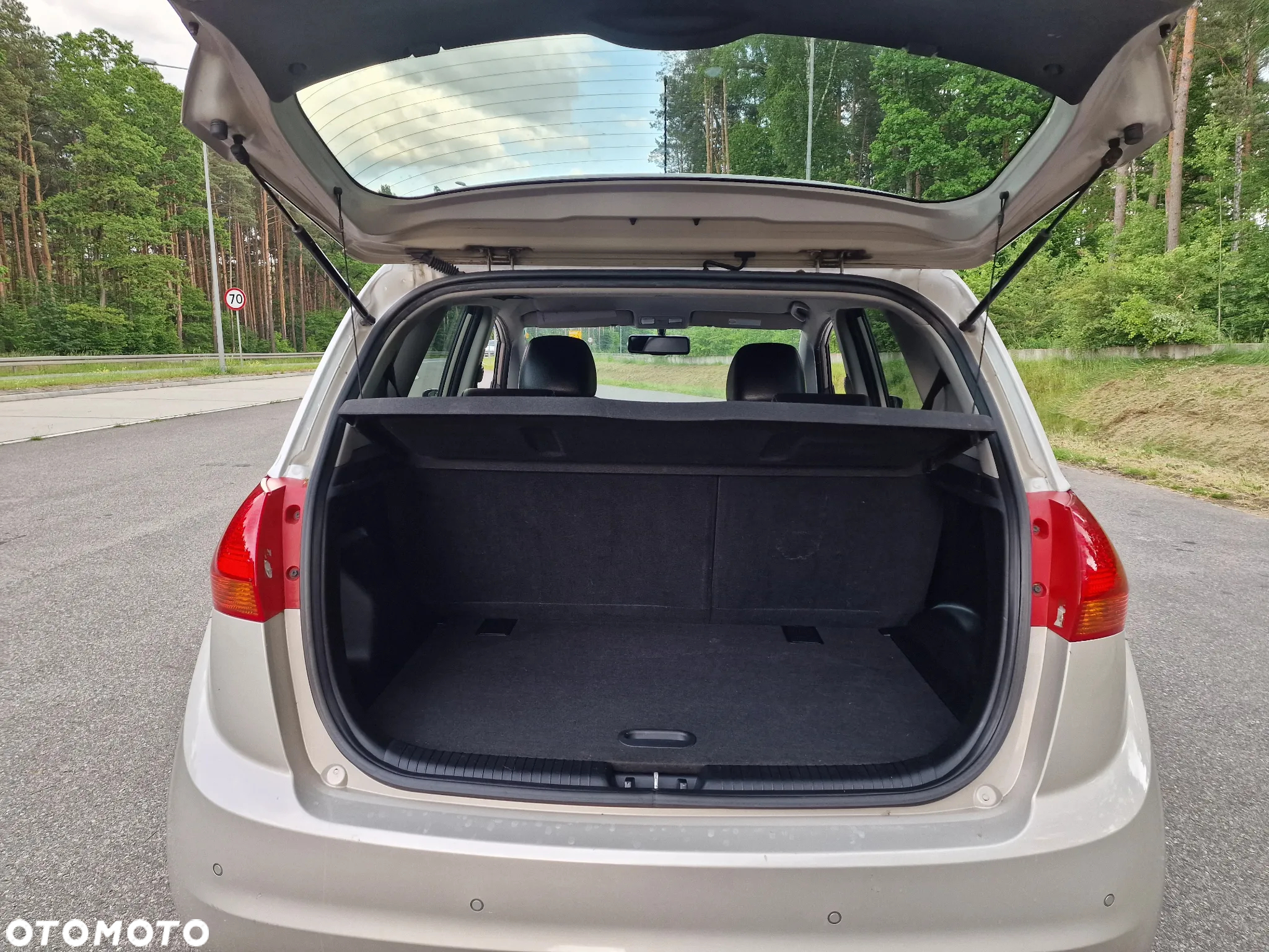 Kia Venga 1.6 CVVT Automatik Edition 7 - 14