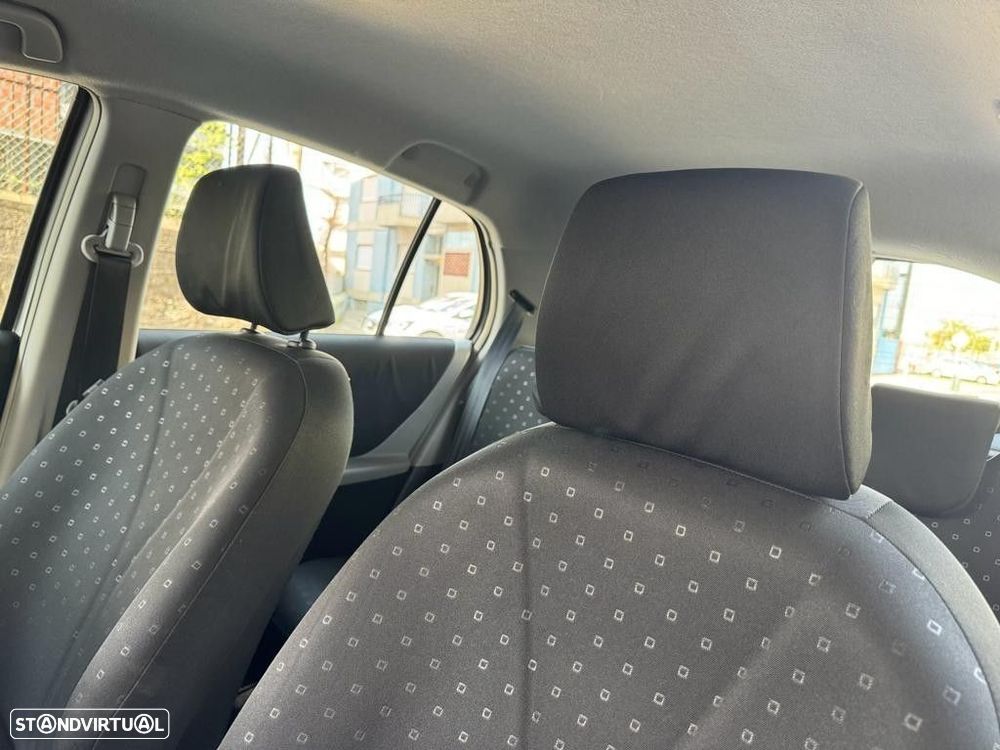 Toyota Yaris 1.4 D-4D AC - 7