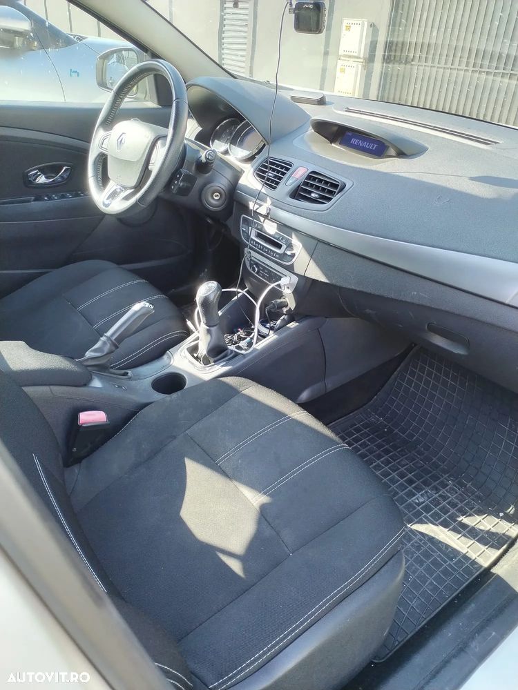 Renault Fluence 1.6 16V Authentique - 6