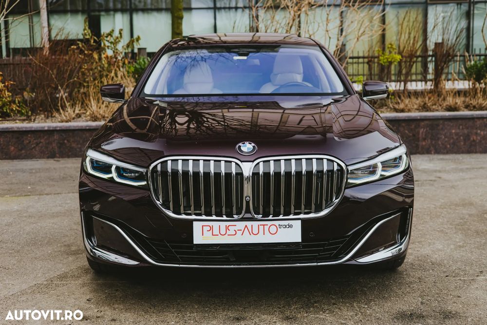 BMW Seria 7 730d xDrive MHEV - 2