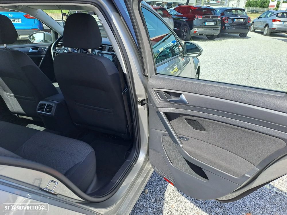 VW Golf 1.0 TSI Confortline - 21