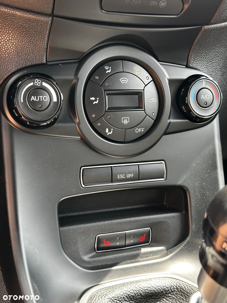 Ford Fiesta 1.6 EcoBoost mit Leder-Sport-Paket ST - 25