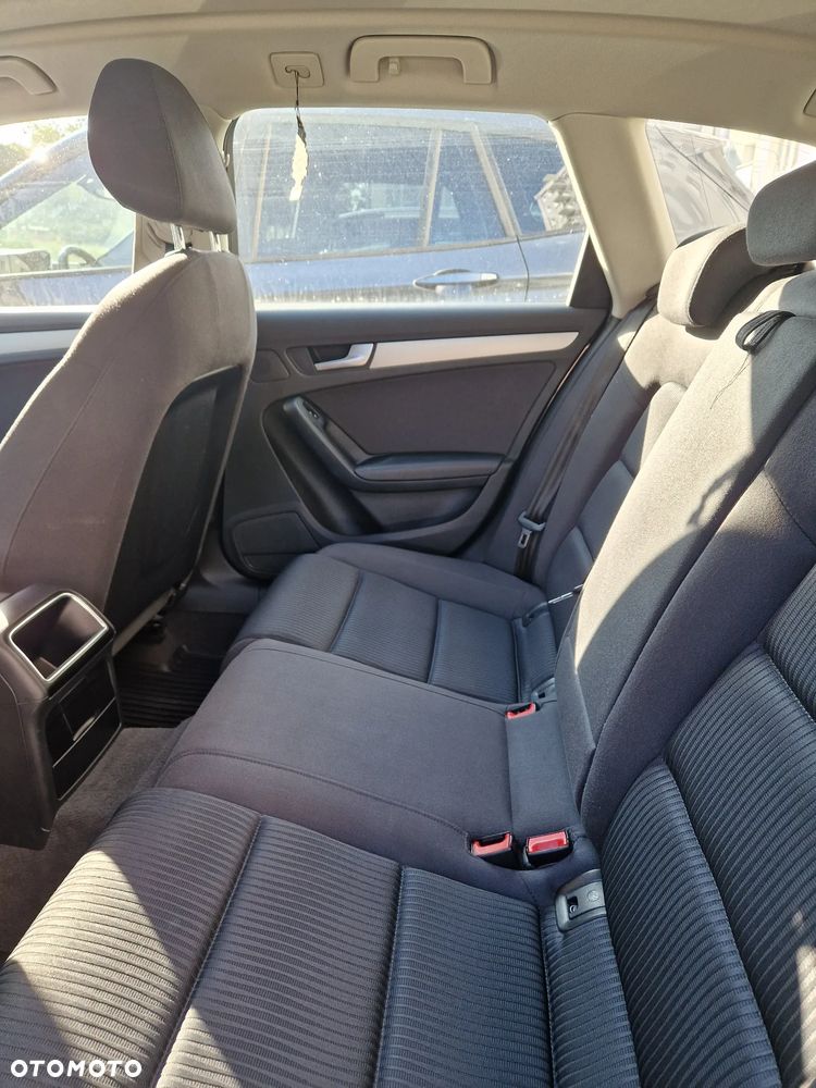 Audi A4 Avant - 12