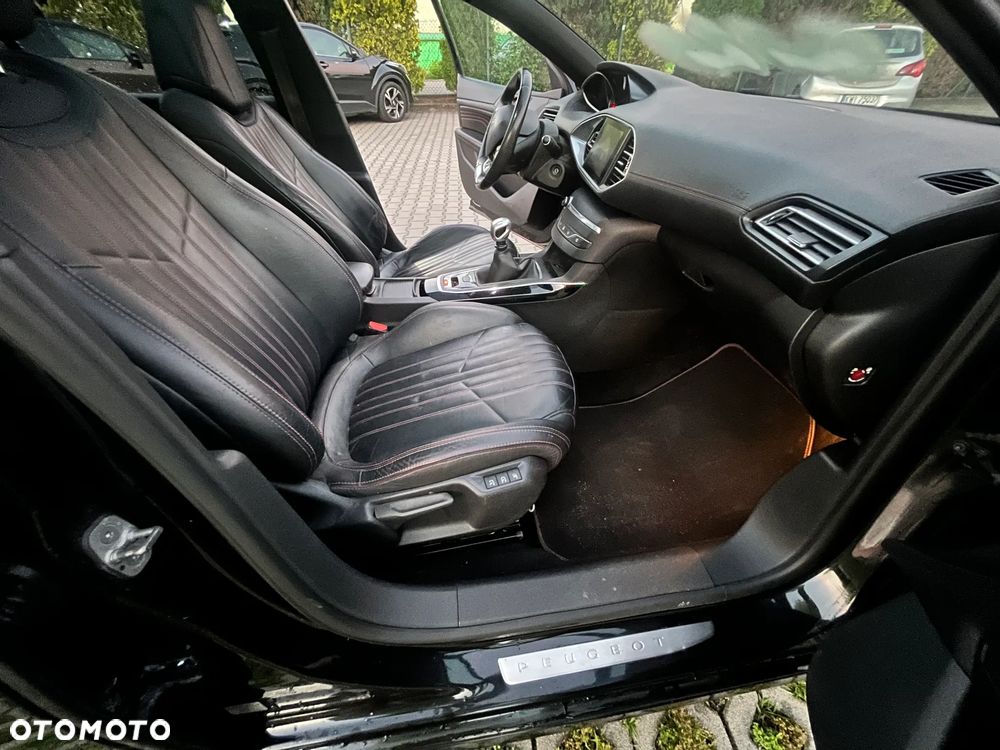 Peugeot 308 1.2 PureTech GPF GT S&S - 9
