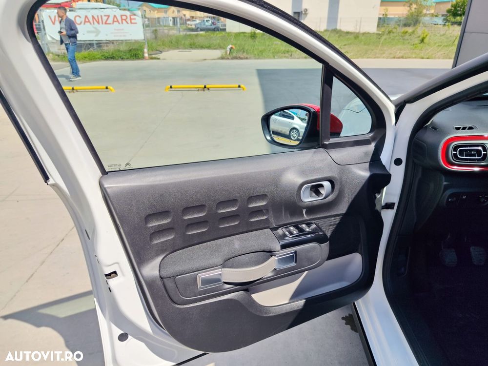 Citroën C3 1.2 PureTech BVM Shine - 10