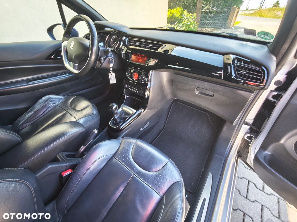 Citroën DS3 1.6 VTi SoChic - 19