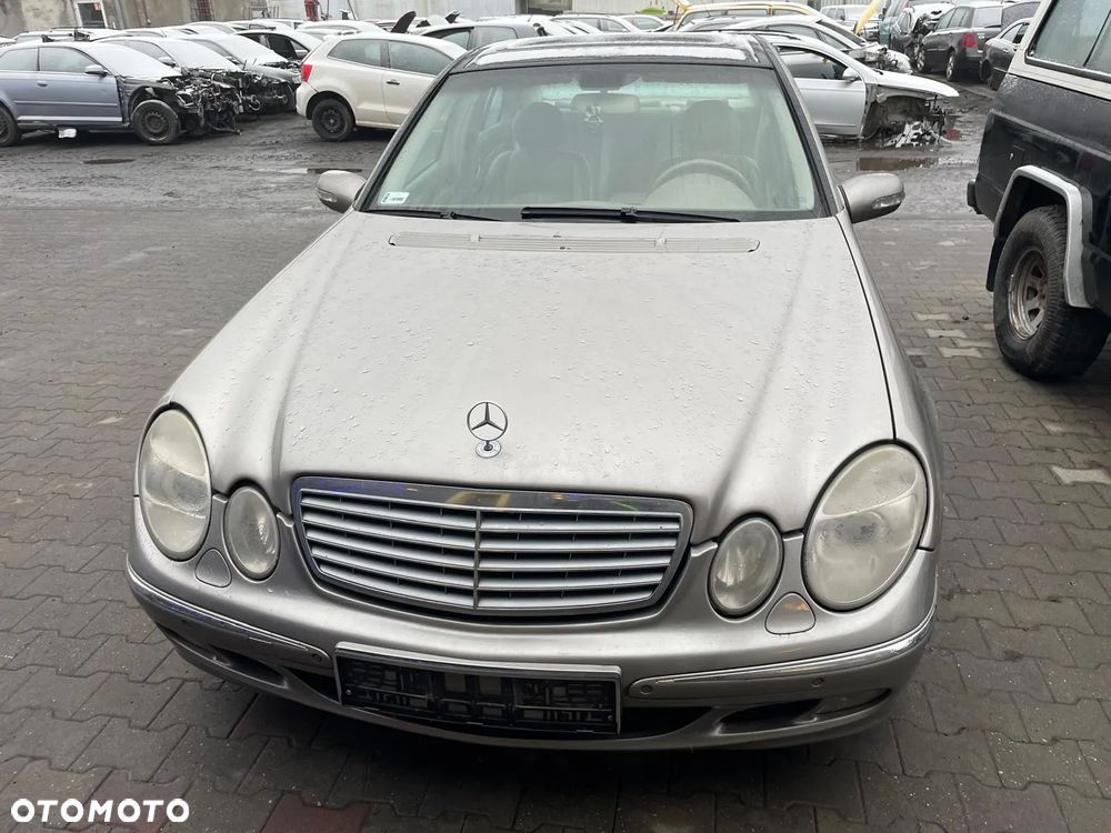 Mercedes W211  3.2 CDI NA CZĘŚCI!!! Kolor:723 - 2