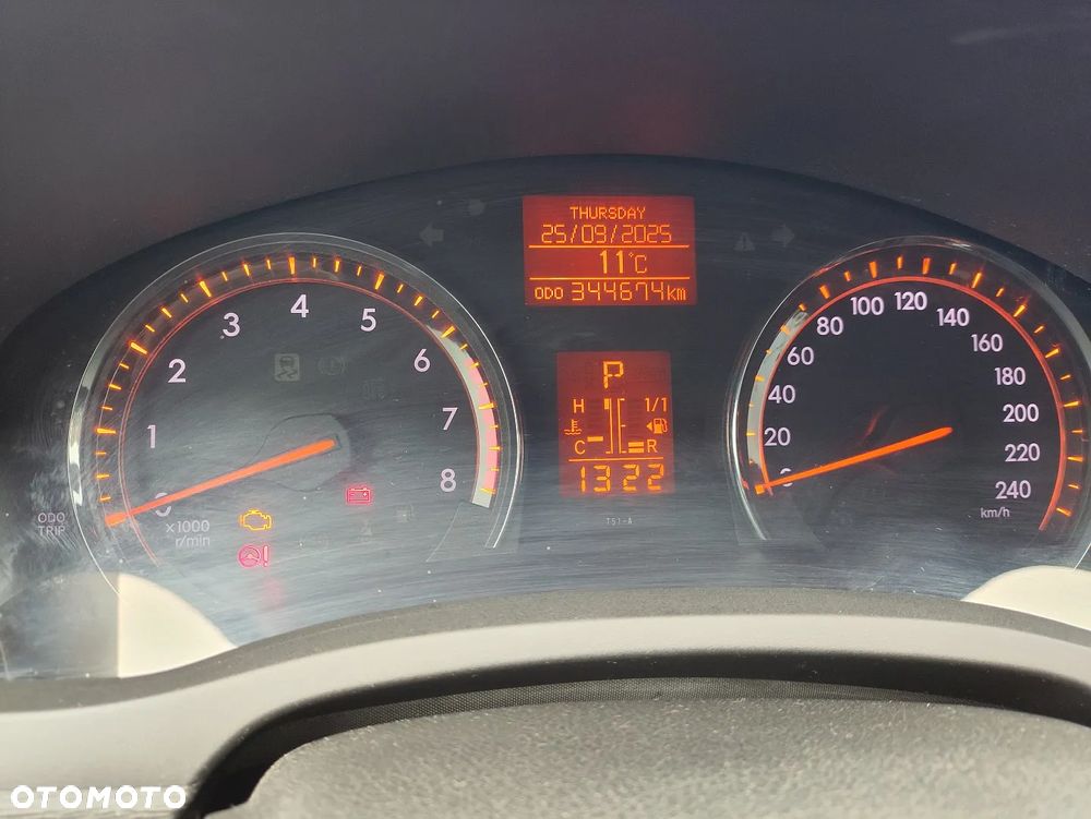 Toyota Avensis 2.0 Premium EU5 MS - 8