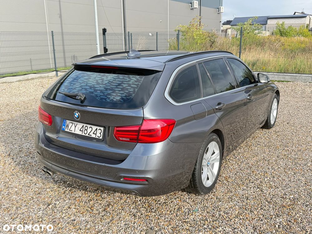 BMW Seria 3 330i Edition Luxury Line Purity - 5