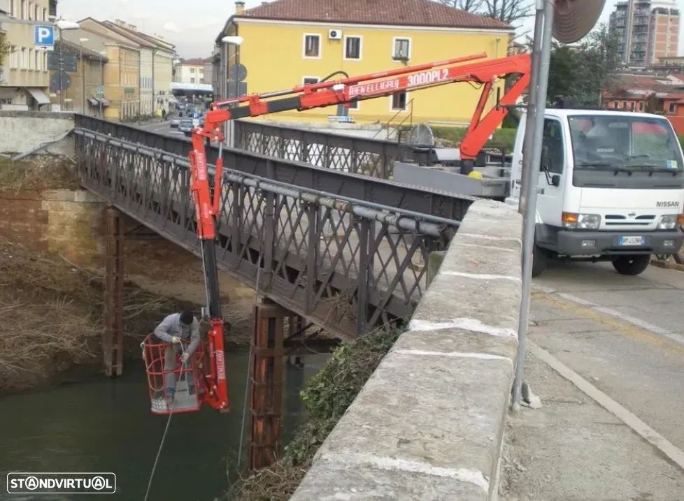 Mitsubishi Canter Barquinha Plataforma Elevatória - 12