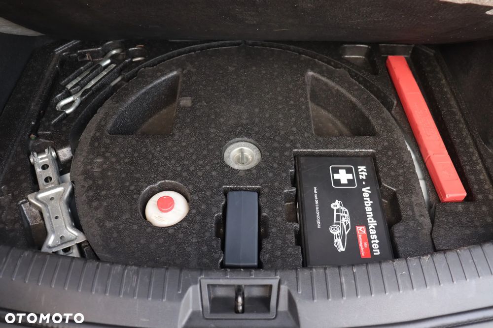 Nissan Qashqai 1.6 dCi DPF I-Way - 34